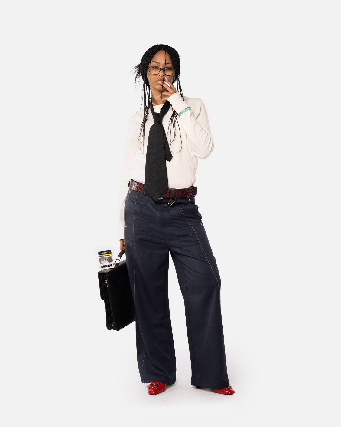 Office Quicky Pants Navy, product view 2 on a light grey background