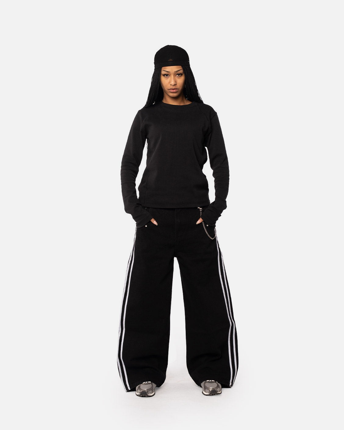 Heavy Slim Rib Longsleeve Black, product view 8 on a light grey background