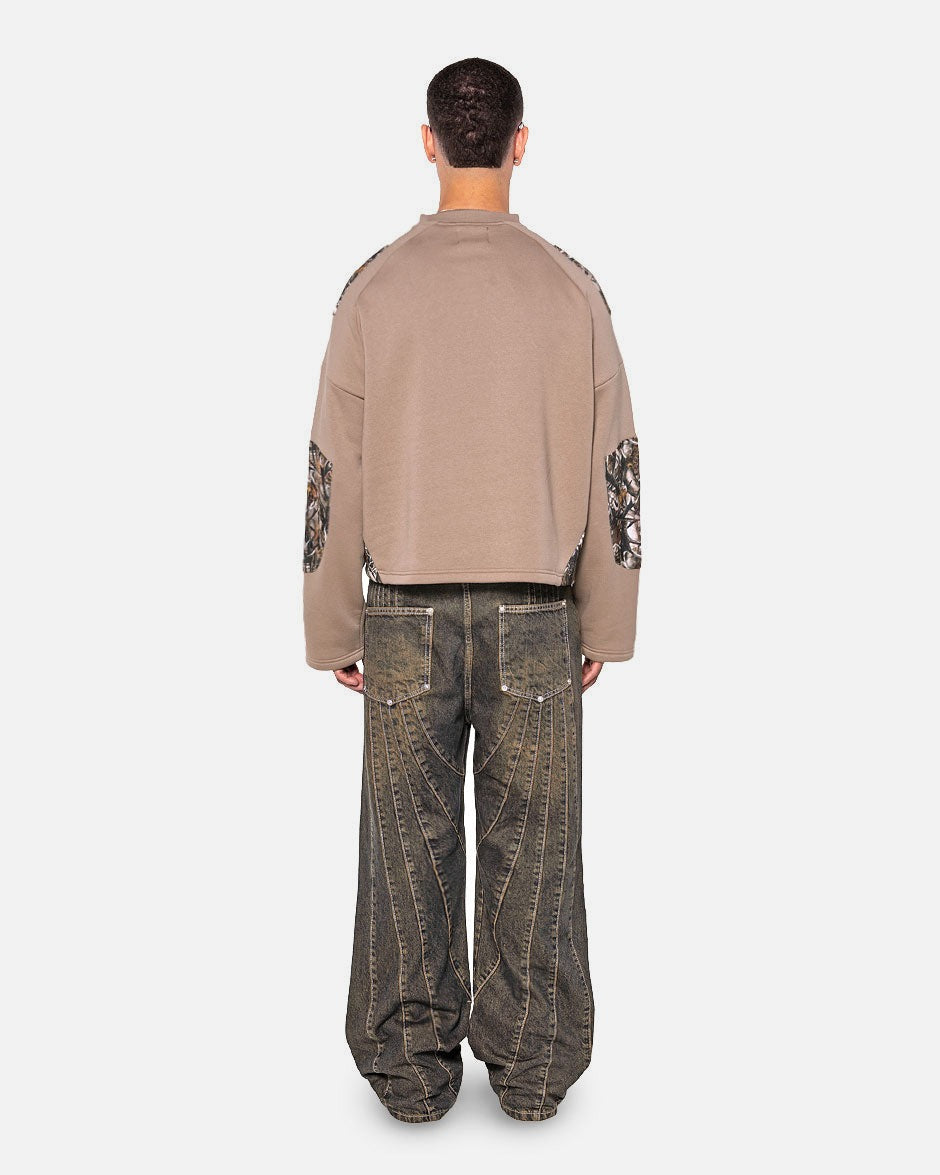 Camou Longsleeve Brown Forest, product view 3 on a light grey background