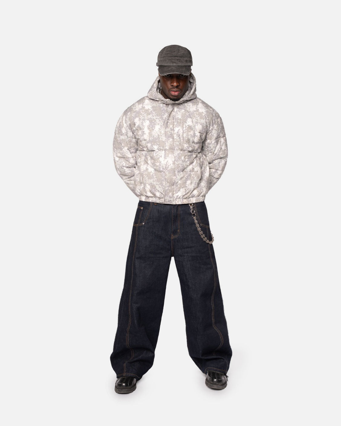 Apex Puffer Snow Camou, product view 1 on a light grey background