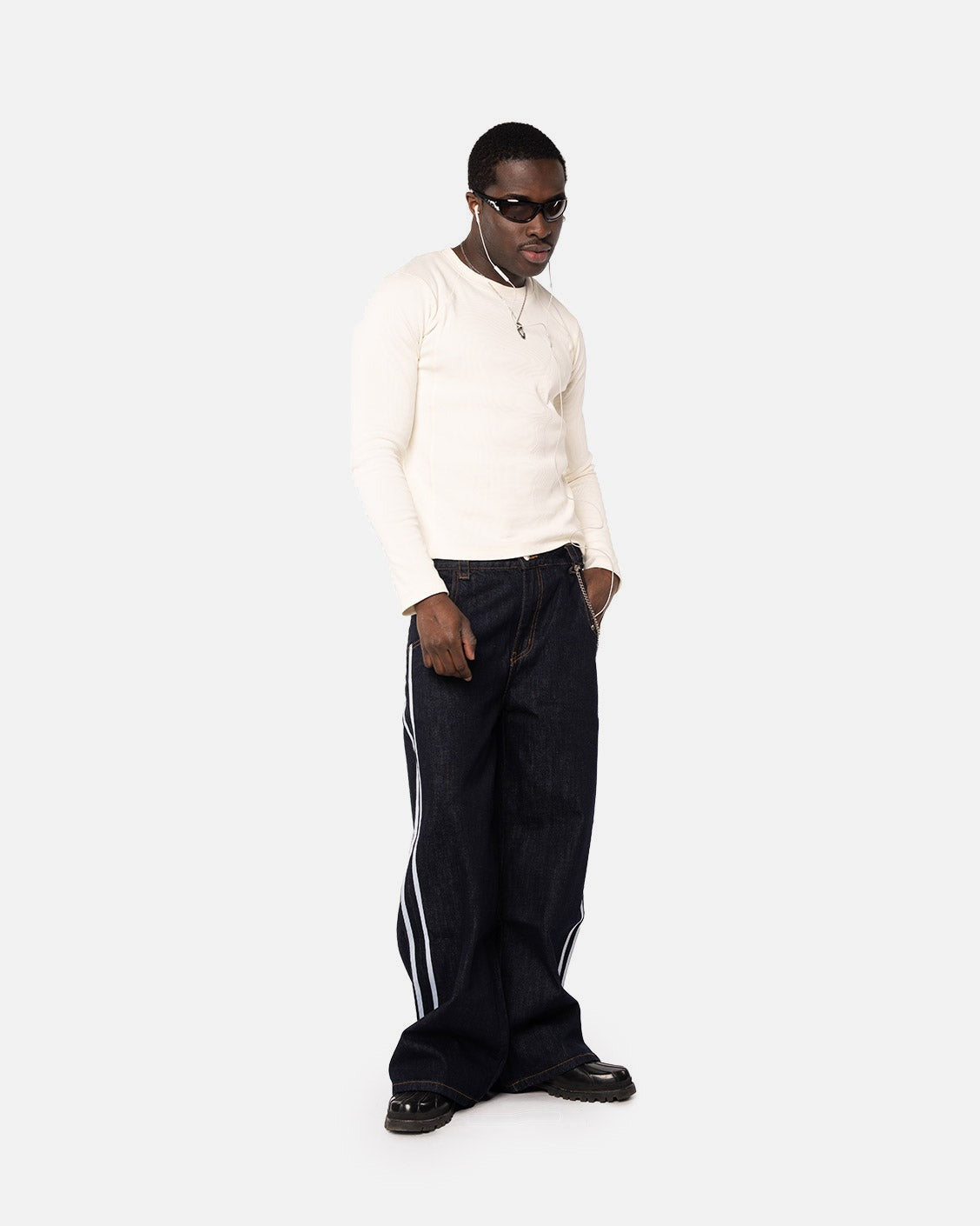 Heavy Slim Rib Longsleeve Cream, product view 7 on a light grey background