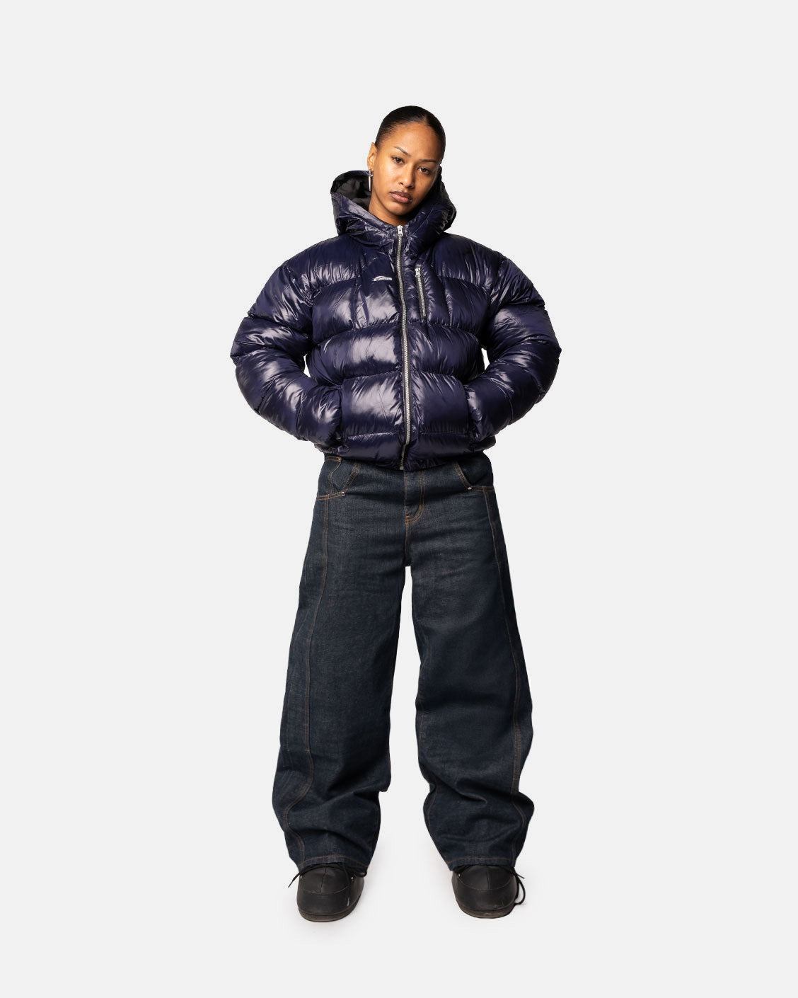 Void Puffer Navy, product view 6 on a light grey background