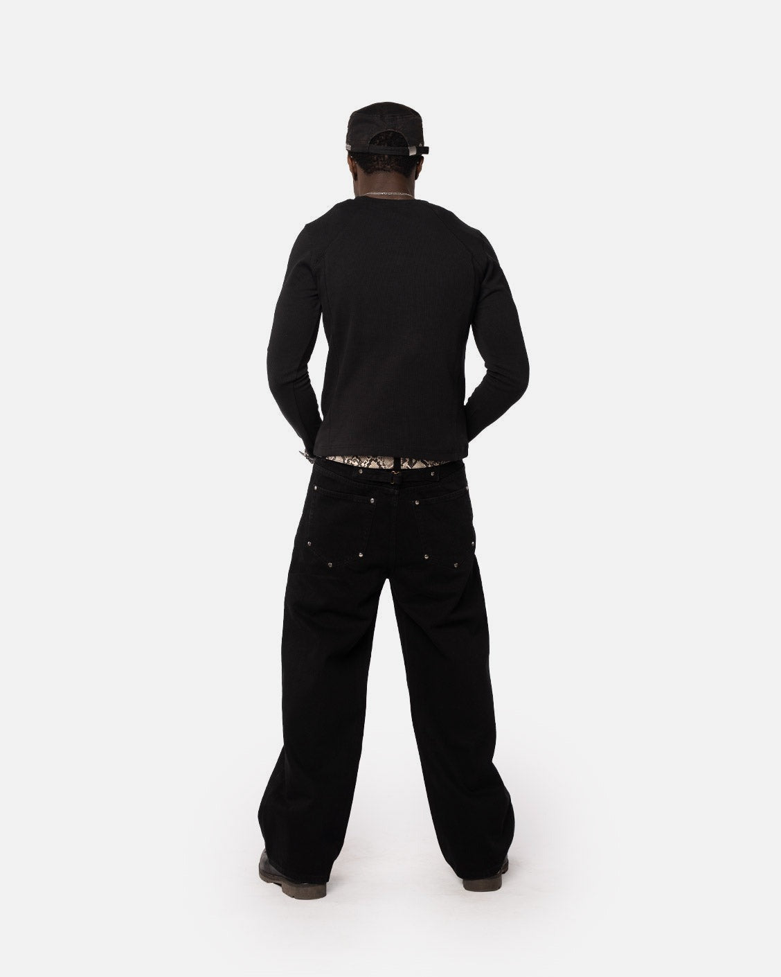 Heavy Slim Rib Longsleeve Black, product view 7 on a light grey background