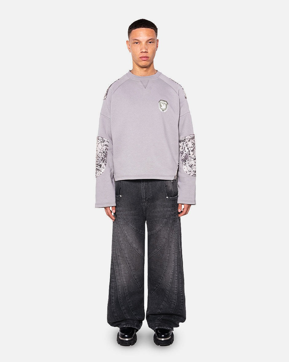 Camou Longsleeve Delta Grey, product view 1 on a light grey background