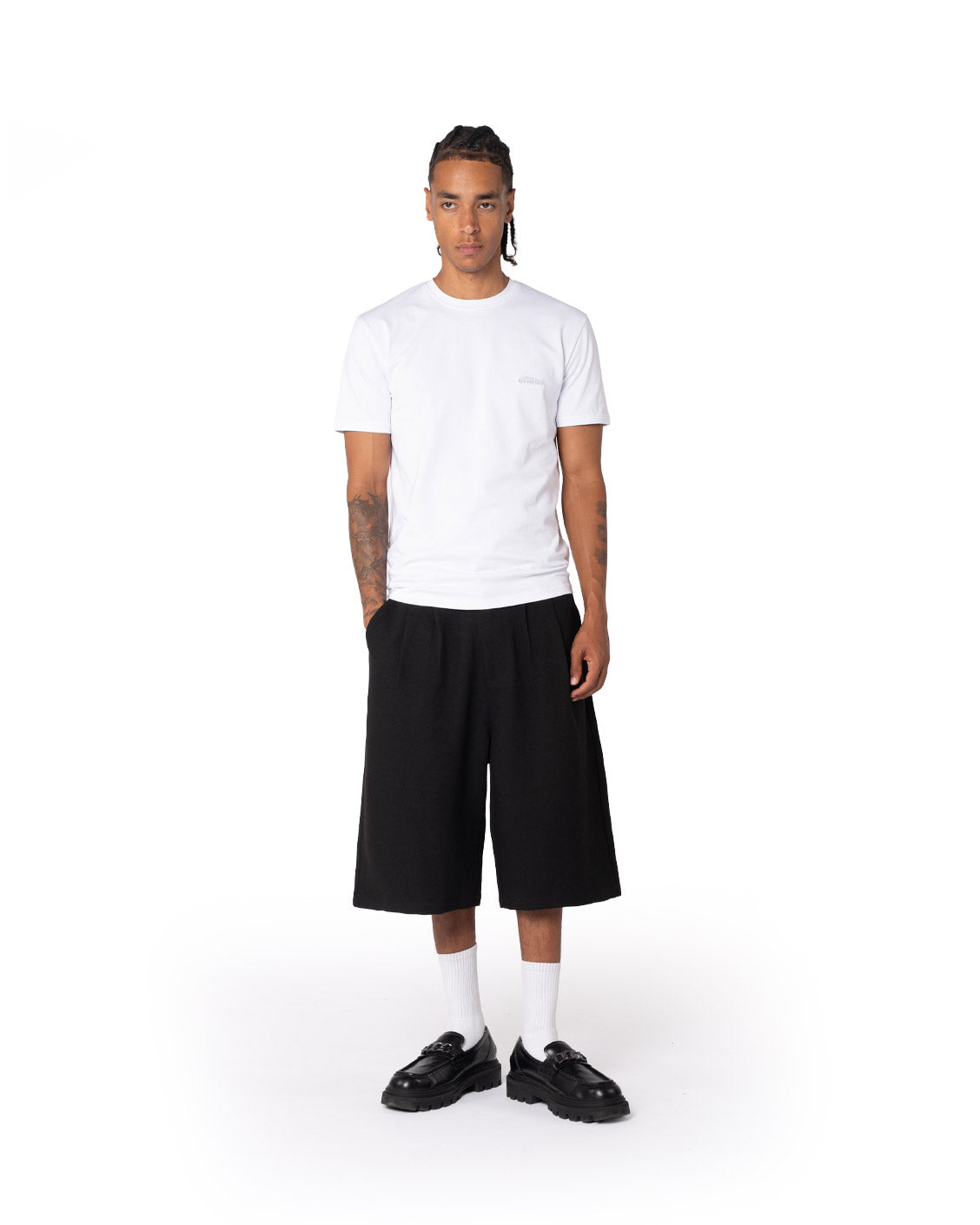 Tailored Pleat Shorts Black