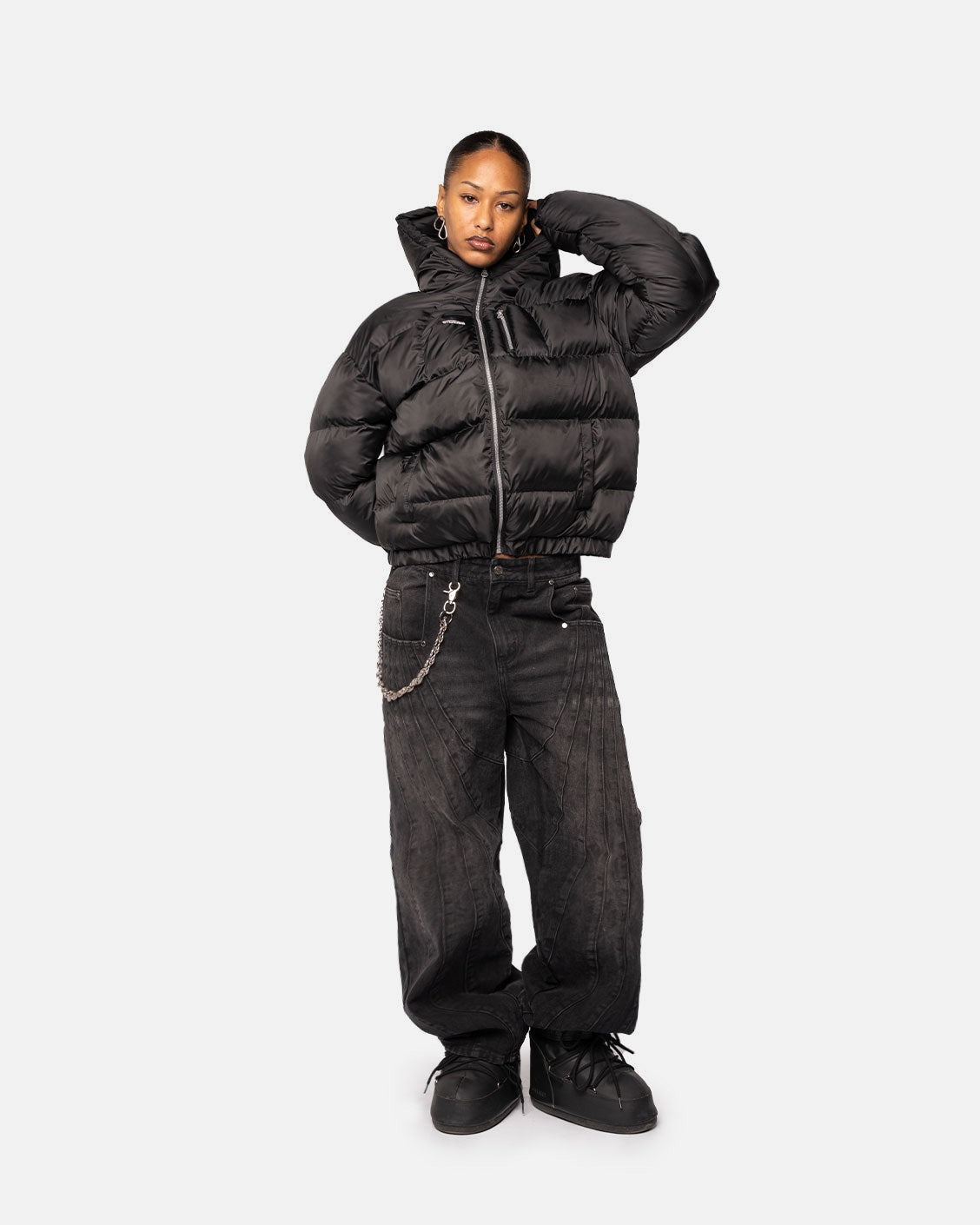 Apex Puffer Black, product view 4 on a light grey background