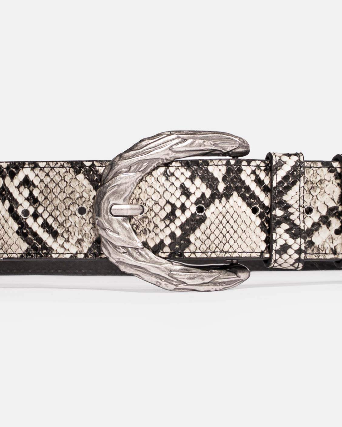 Snakeskin-patterned belt with a silver buckle on a white background