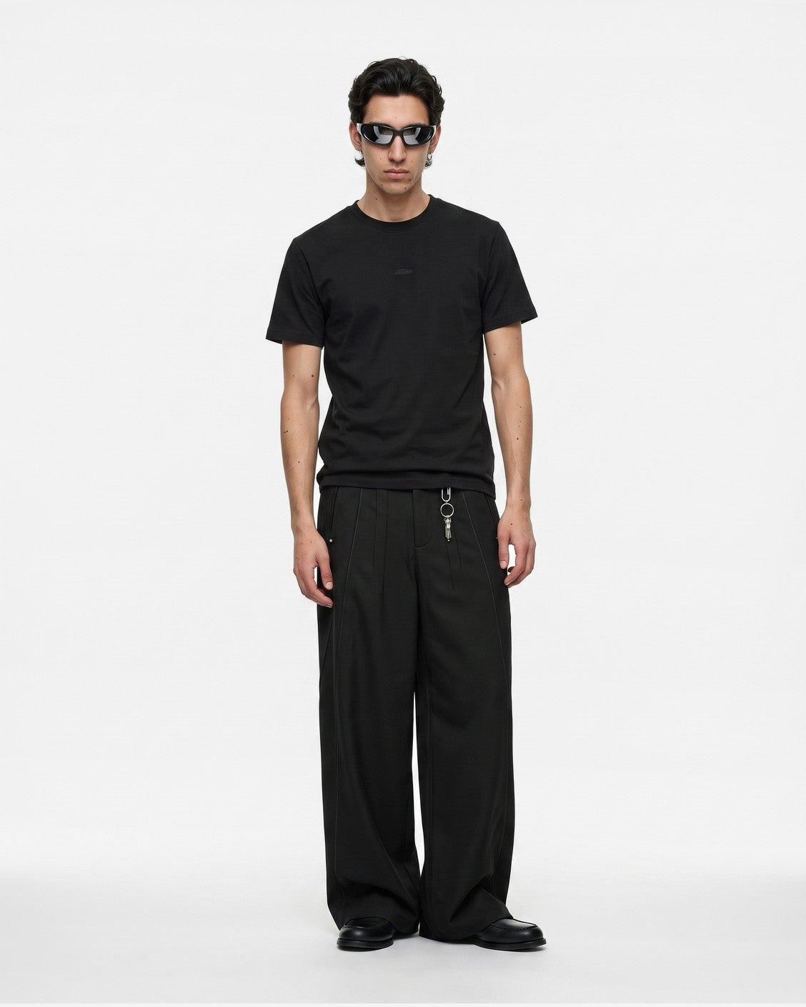 Slim Tee Black, product view 8 on a light grey background