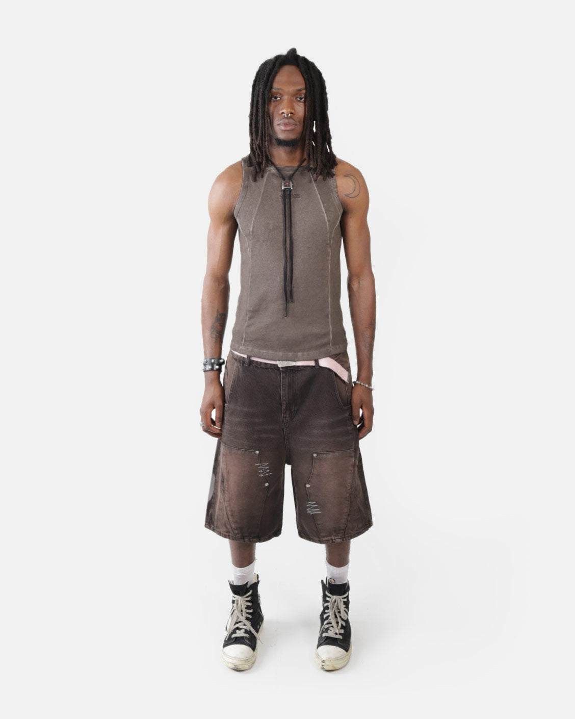 Line Tank Top Brown Oil Wash, worn by a model on a light grey background