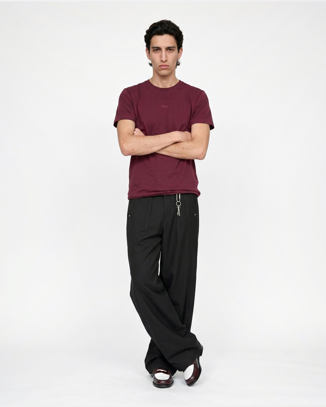 Slim Tee Bordeaux, product view 1 on a light grey background